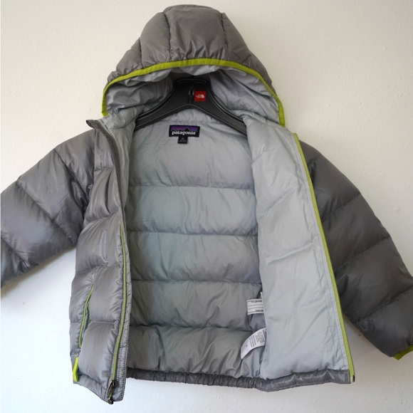 Patagonia Jacket Coat Hi-Loft Down Sweater Hoody Size 5T Thermal Silver Gray - Picture 4 of 6